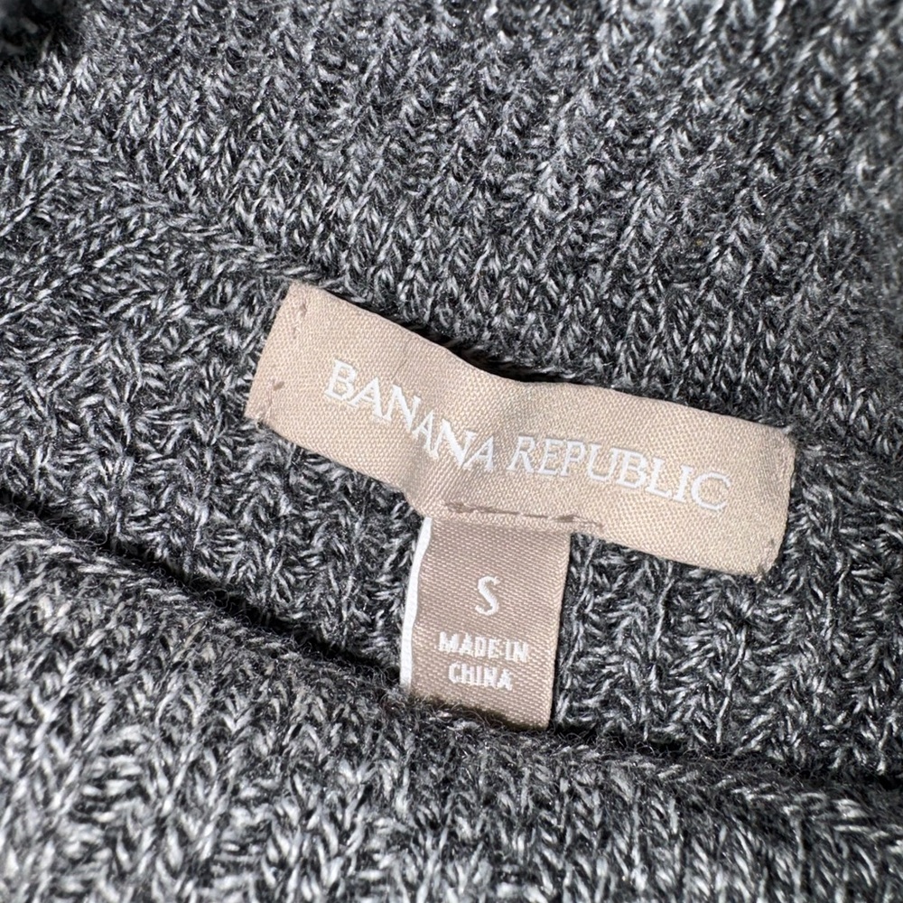 Banana Republic Charcoal Knit Turtle Neck Sweater - Picture 4 of 4